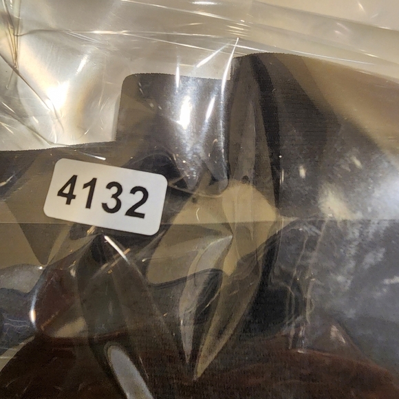 le Suit Women's Black Flat Front Dress pants plus size 18 NWT - Picture 12 of 12